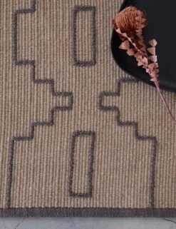 Roana Indoor / Outdoor Rug -Household Supplies Shop 20210210 outdoor rug topdowns3096 site crop