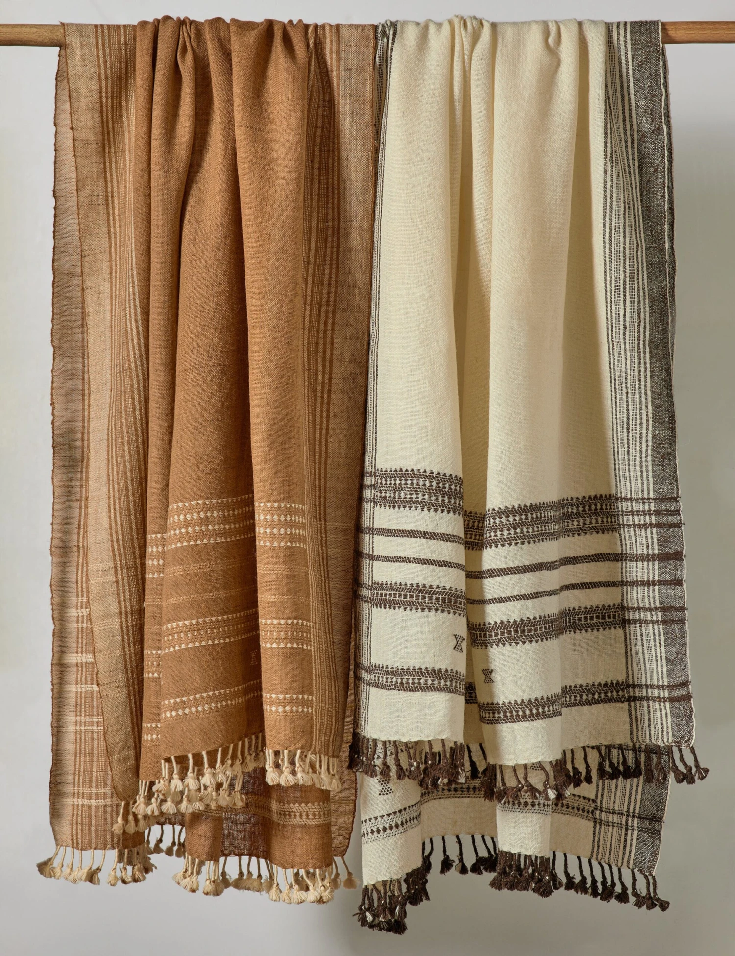 Manorma Throw 15 Manorma Throw - Image 13