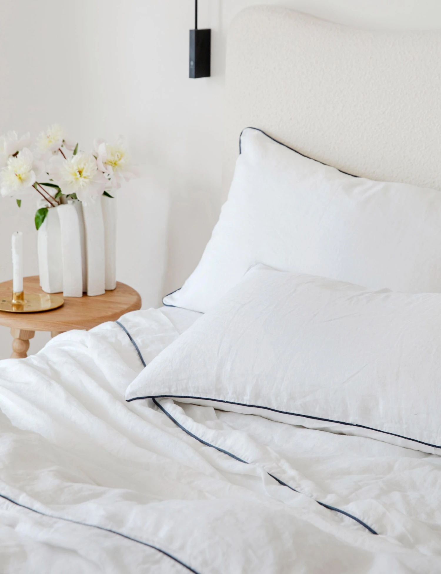 European Flax Piped Linen Sheet Set By Cultiver 4 European Flax Piped Linen Sheet Set By Cultiver - Image 2