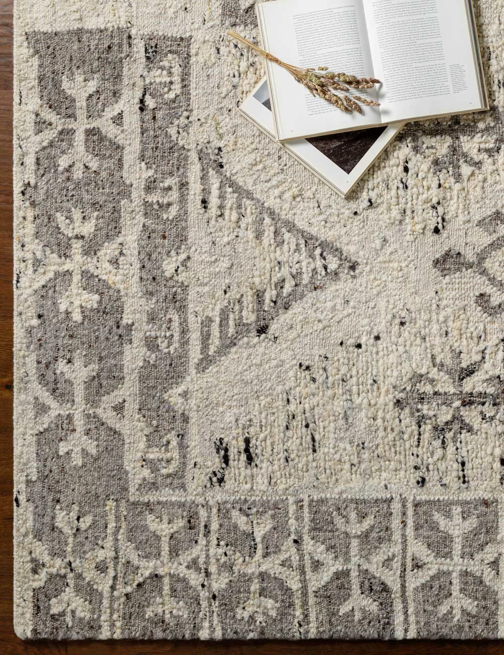 Ang Rug 4 Ang Rug - Image 2