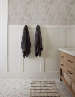 Alina Wallpaper -Household Supplies Shop BathroomWallpaperVignette 5143 AlinaWallpaper SITECROP LIFESTYLE