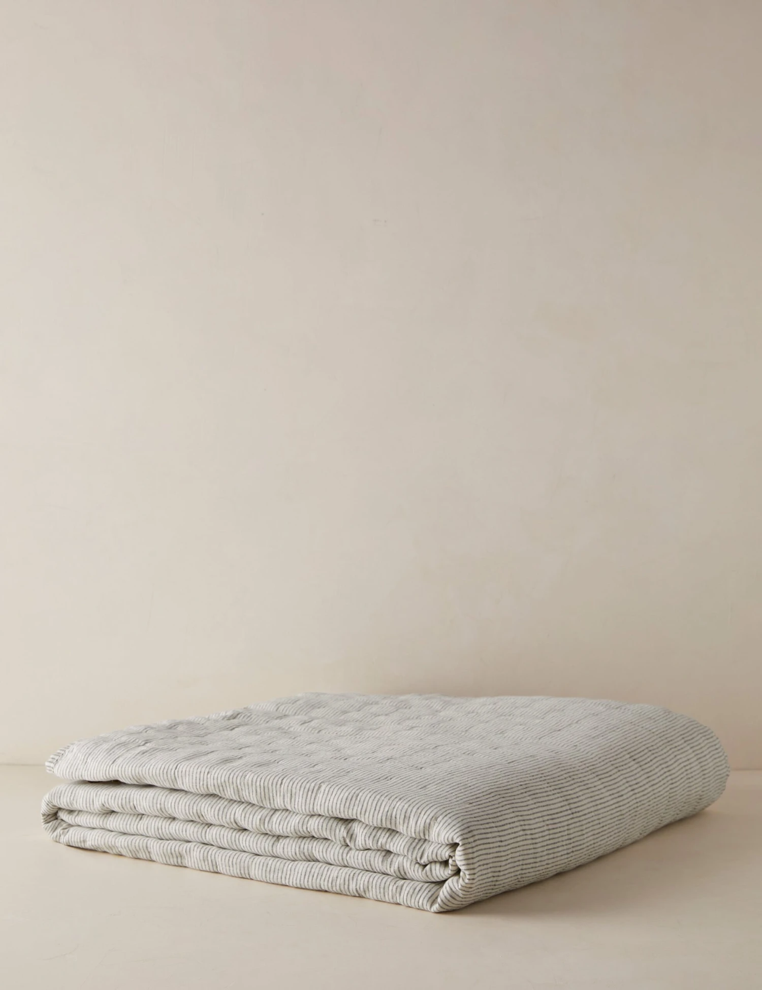 Lammin Linen Quilted Coverlet By Sarah Sherman Samuel 4 Lammin Linen Quilted Coverlet By Sarah Sherman Samuel - Image 2