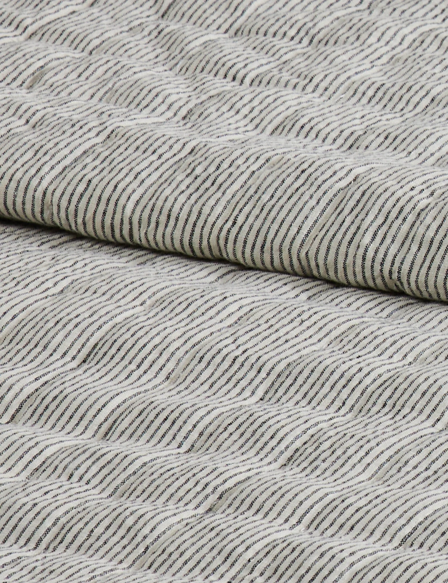 Lammin Linen Quilted Coverlet By Sarah Sherman Samuel 10 Lammin Linen Quilted Coverlet By Sarah Sherman Samuel - Image 8