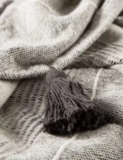 Huda Throw 10 Huda Throw -Household Supplies Shop SOJ01 1