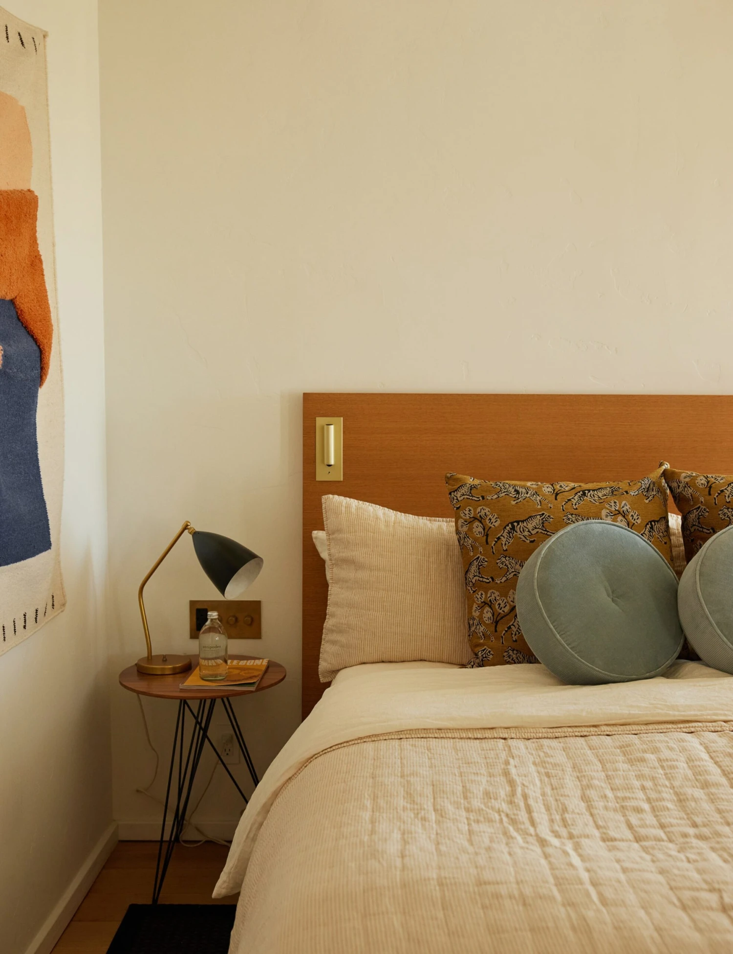 Lammin Linen Quilted Coverlet By Sarah Sherman Samuel 13 Lammin Linen Quilted Coverlet By Sarah Sherman Samuel - Image 11